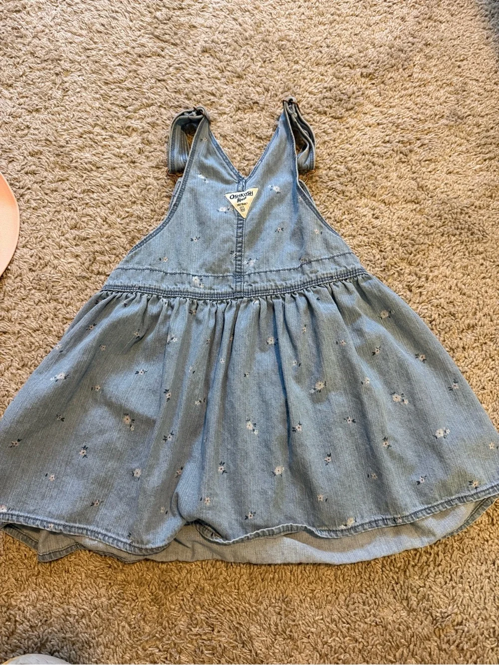 OshKosh B'gosh Light Blue Denim Floral Girls Overall Dress 5T WORN ONCE